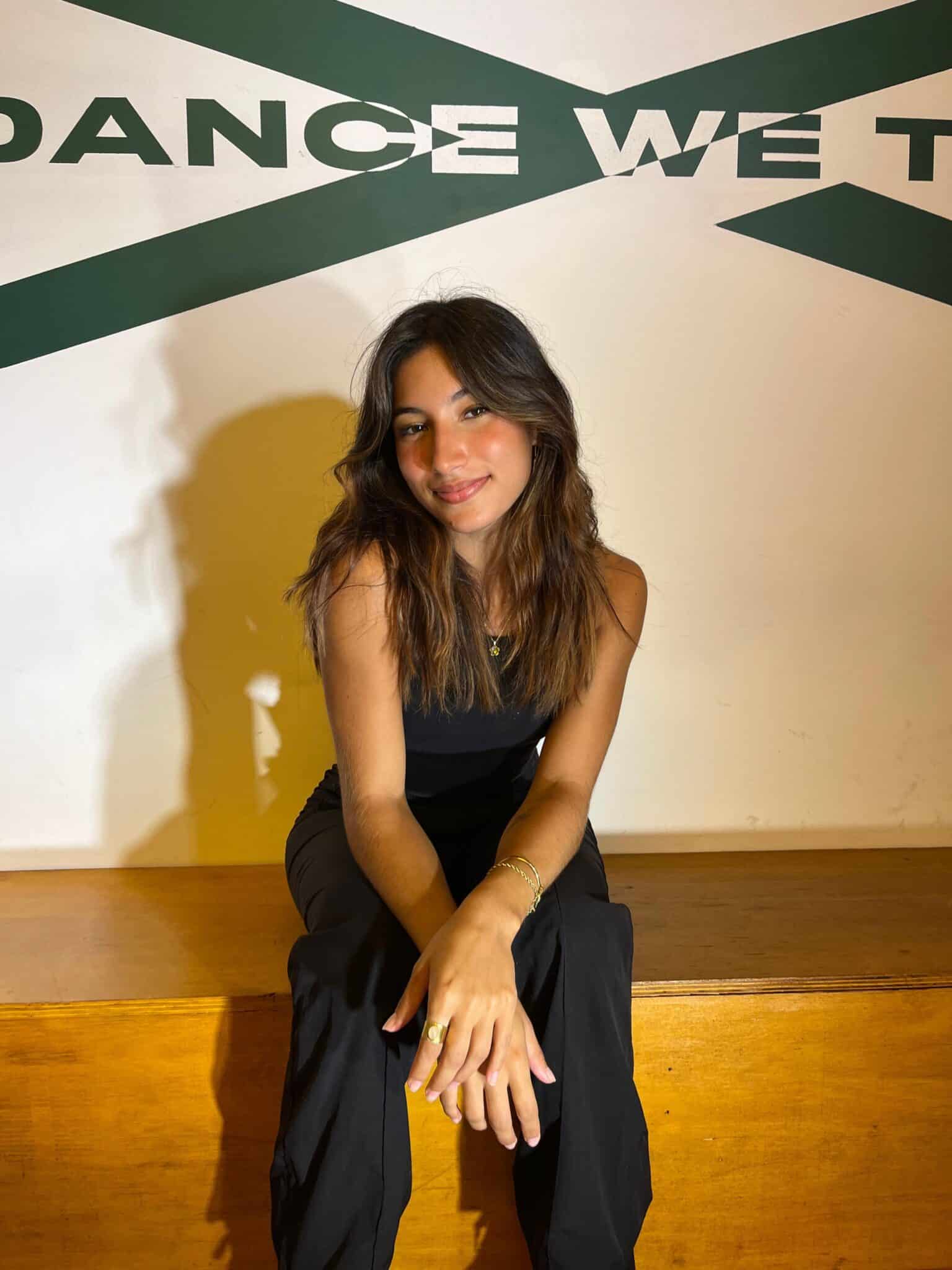 Profe: Juli Rossi | La Estación de Danza